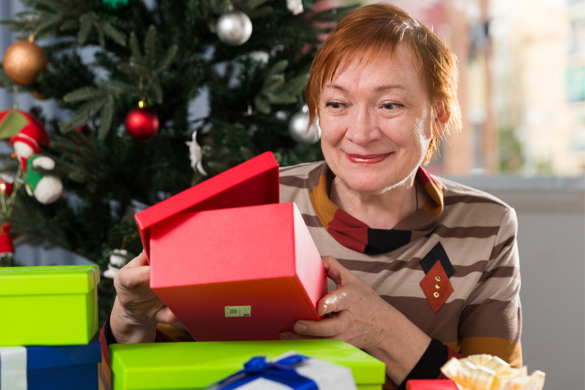 gifts for family caregivers.png